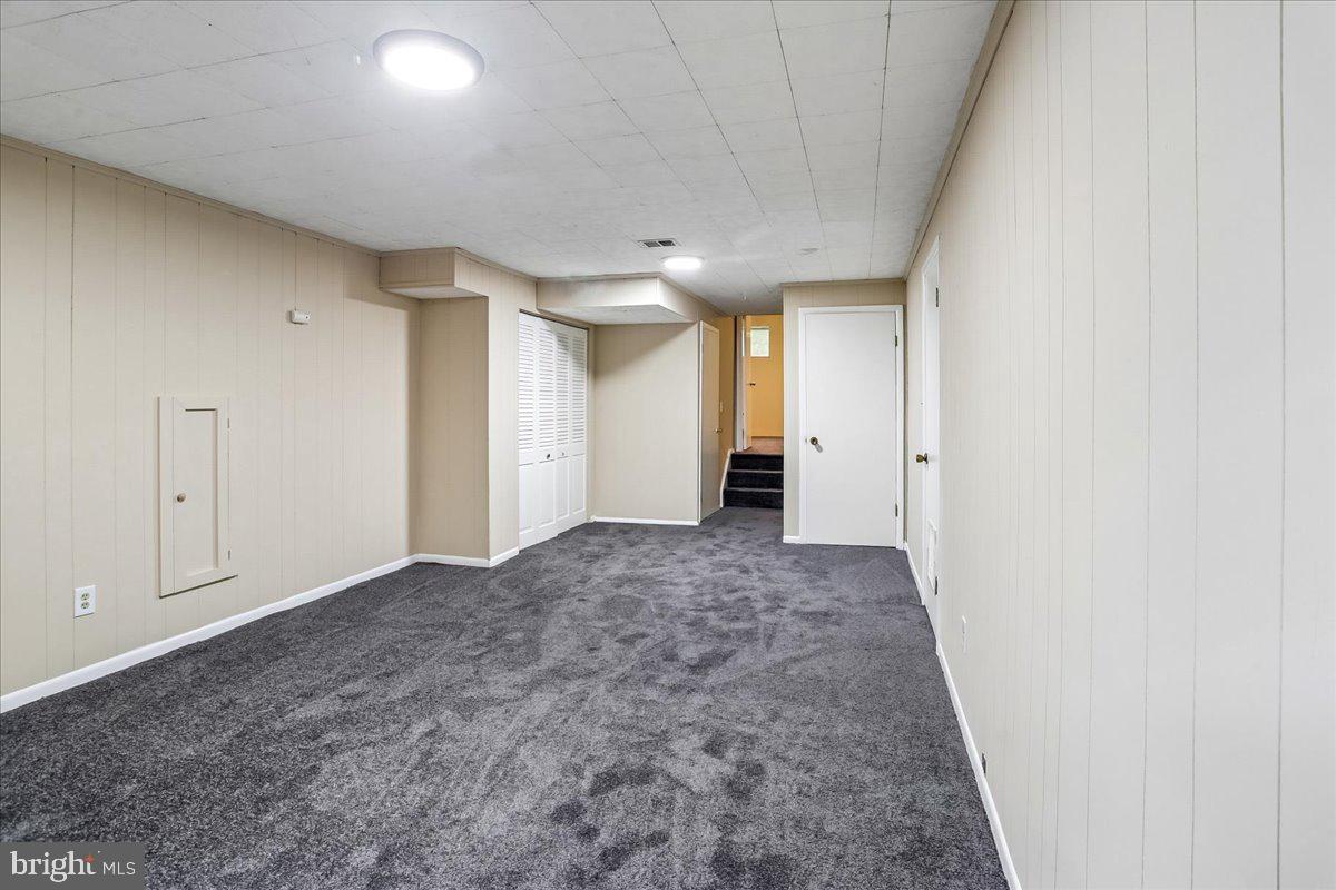 KEMP MILL ESTATES - Residential