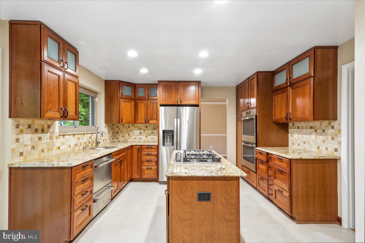 KEMP MILL ESTATES - Residential