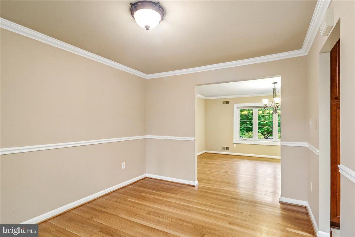 KEMP MILL ESTATES - Residential