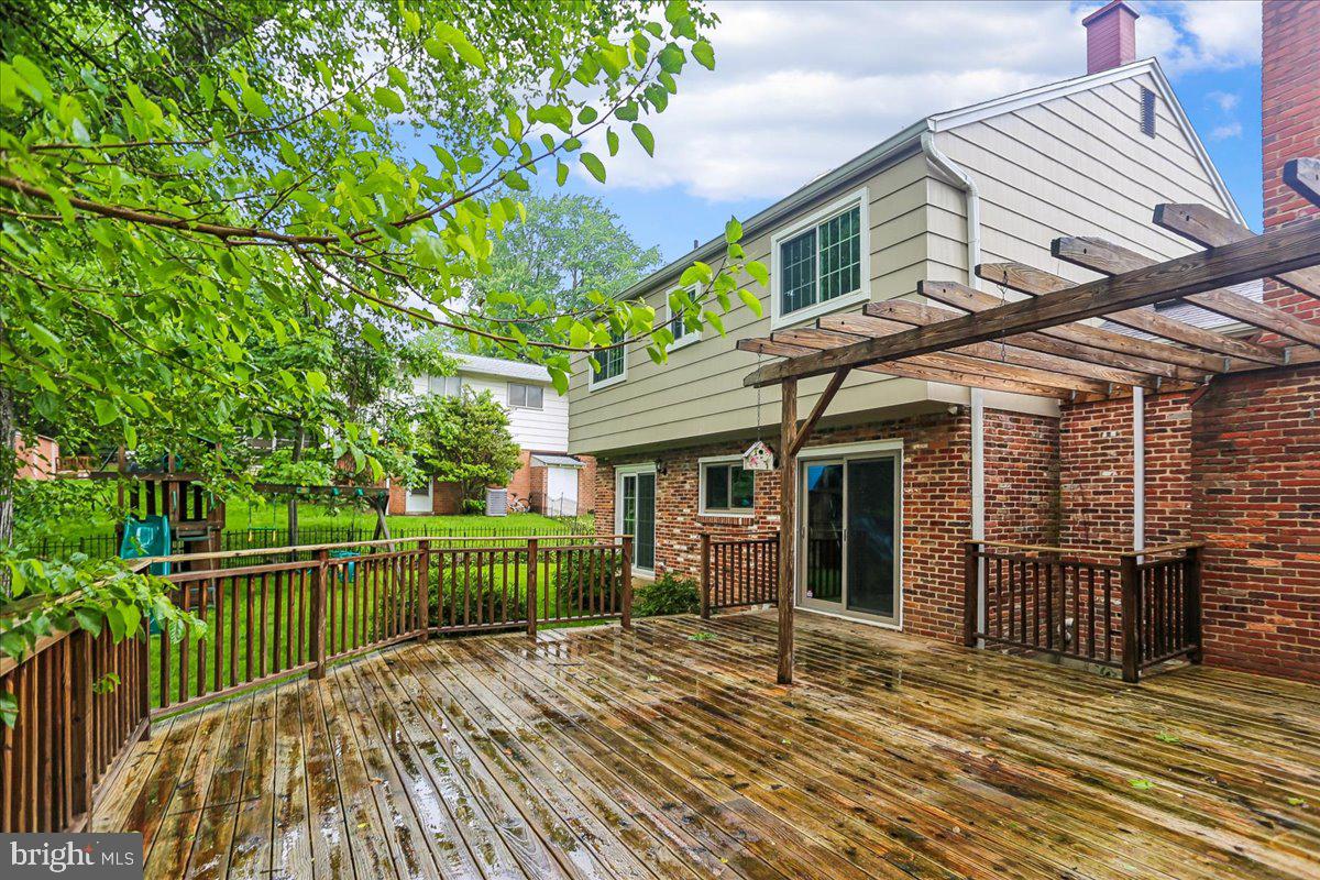 KEMP MILL ESTATES - Residential