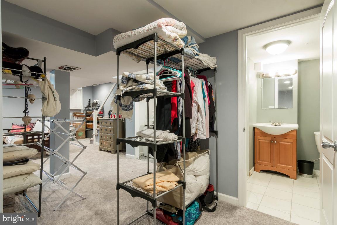 NORTHWOOD - Residential