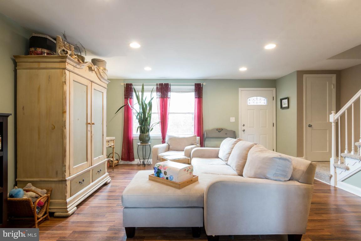 NORTHWOOD - Residential