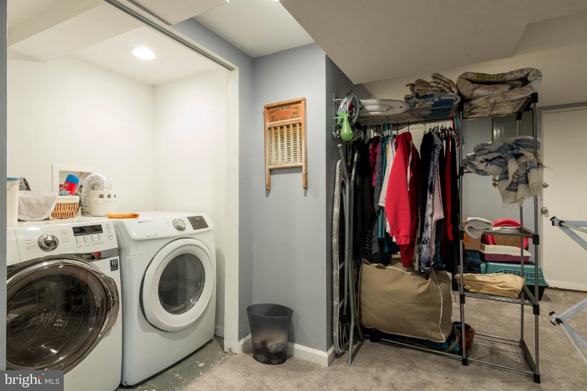 NORTHWOOD - Residential