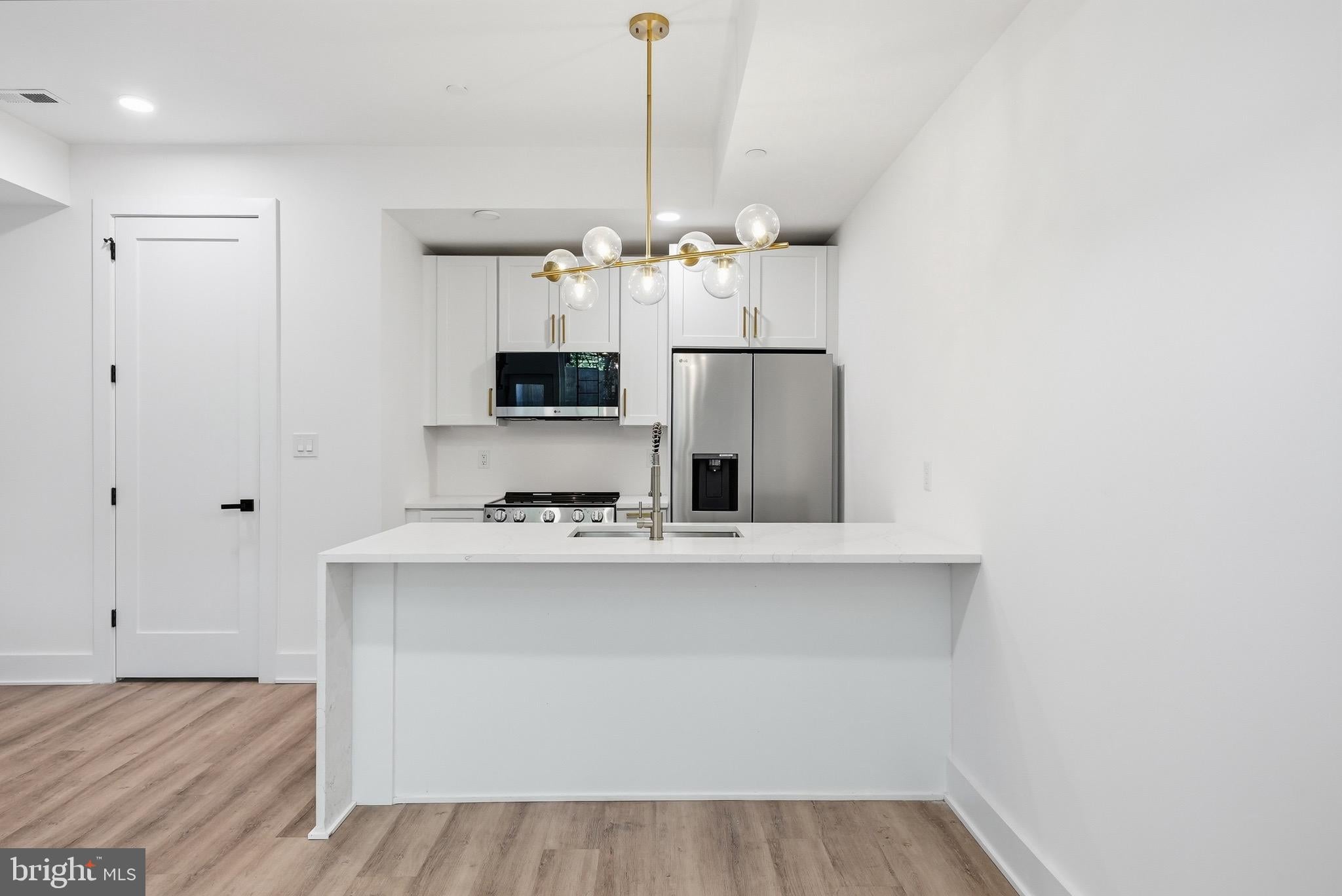 2105 M STREET NE 2