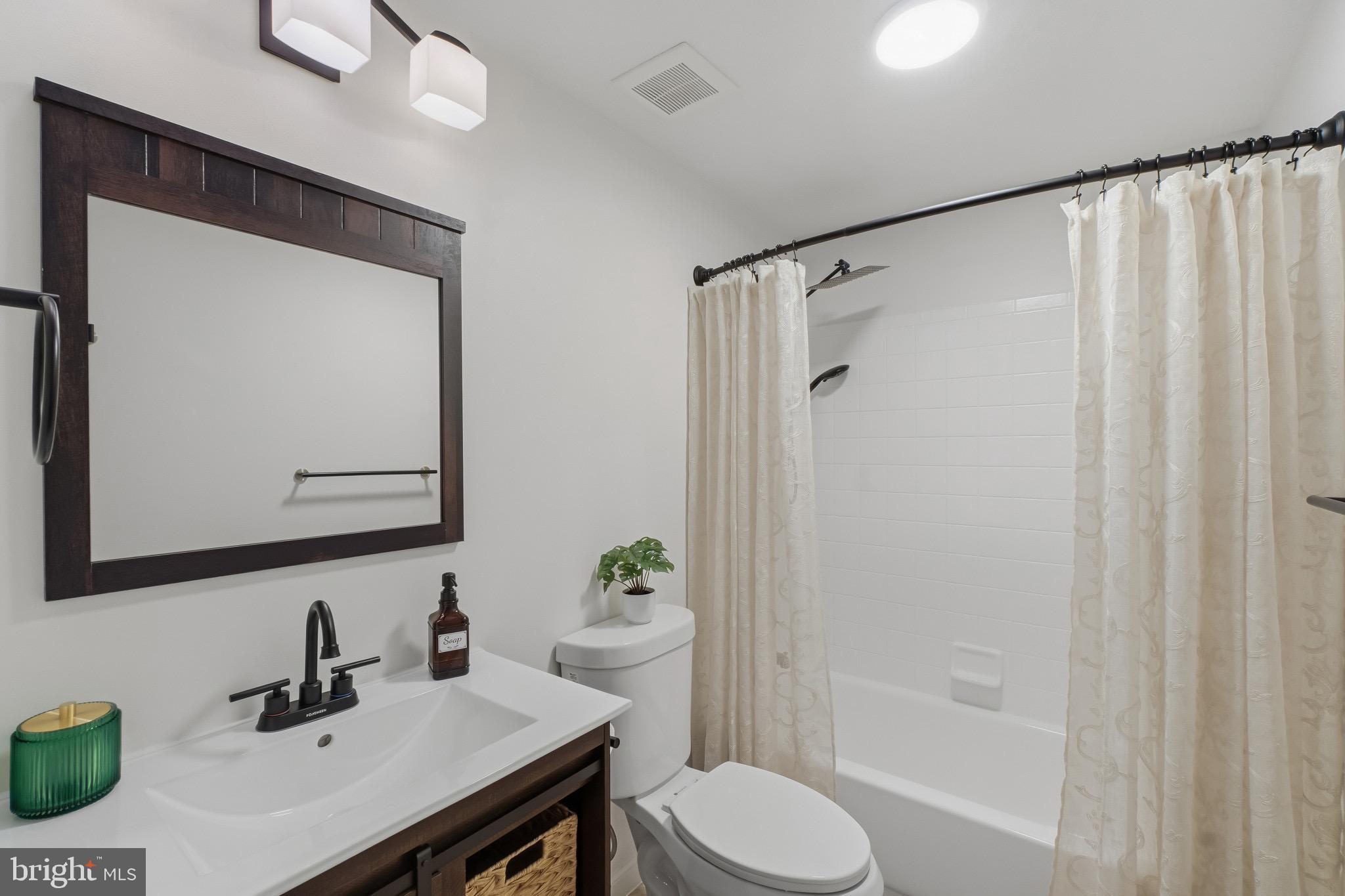 THE BLUFFS AT DEEP CREEK - Residential