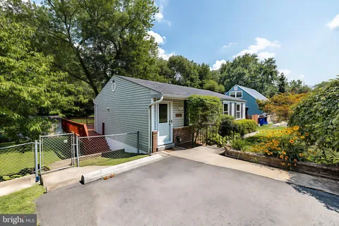 19145 Saint Johnsbury Lane, Germantown, MD MLS: MDMC2193410