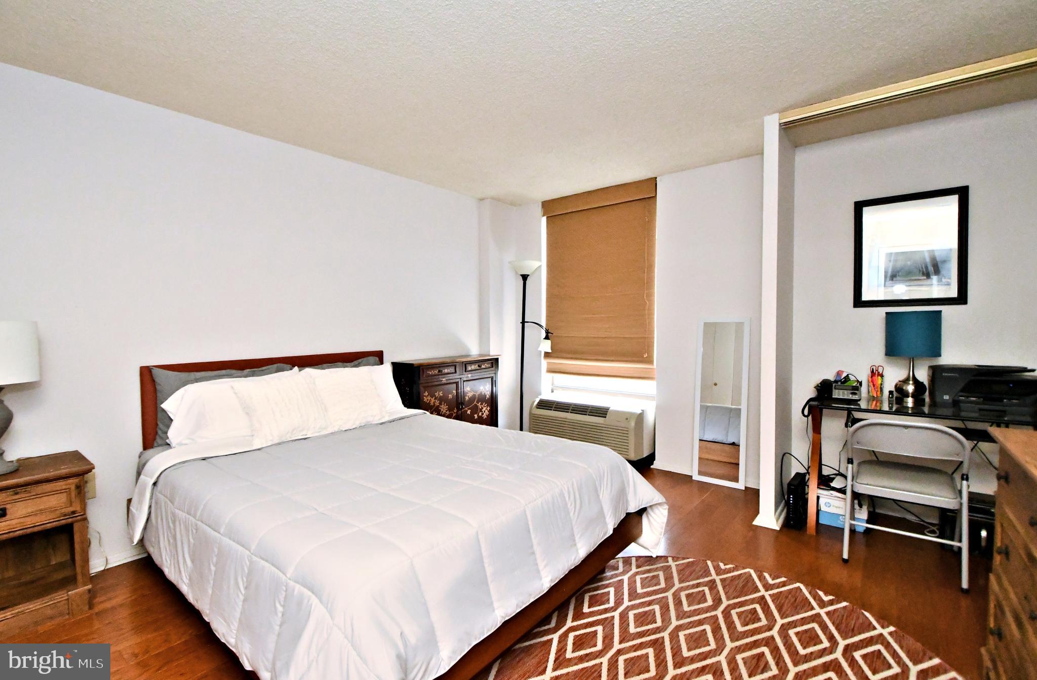 PLYMOUTH HILLS - Residential