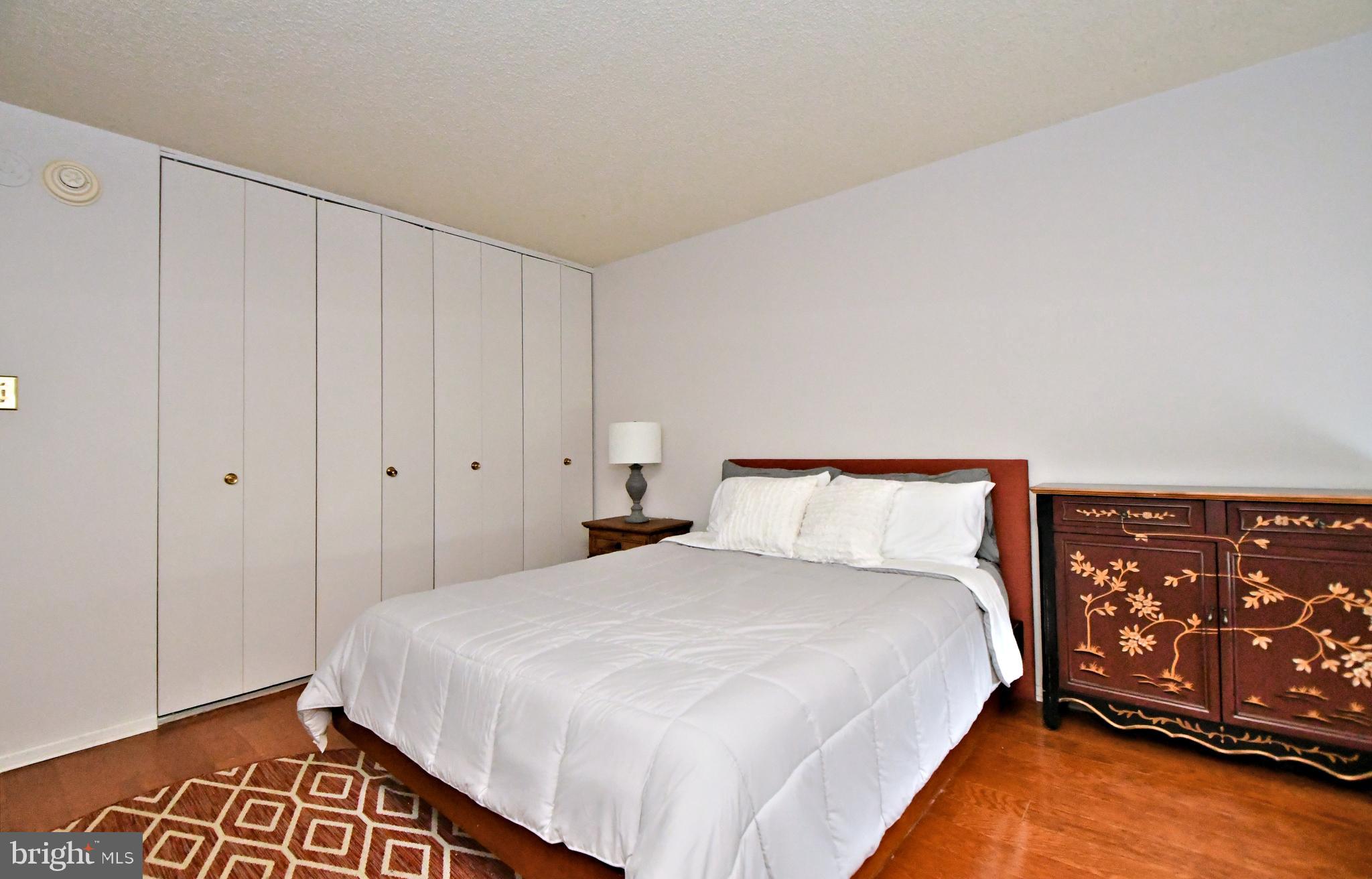 PLYMOUTH HILLS - Residential