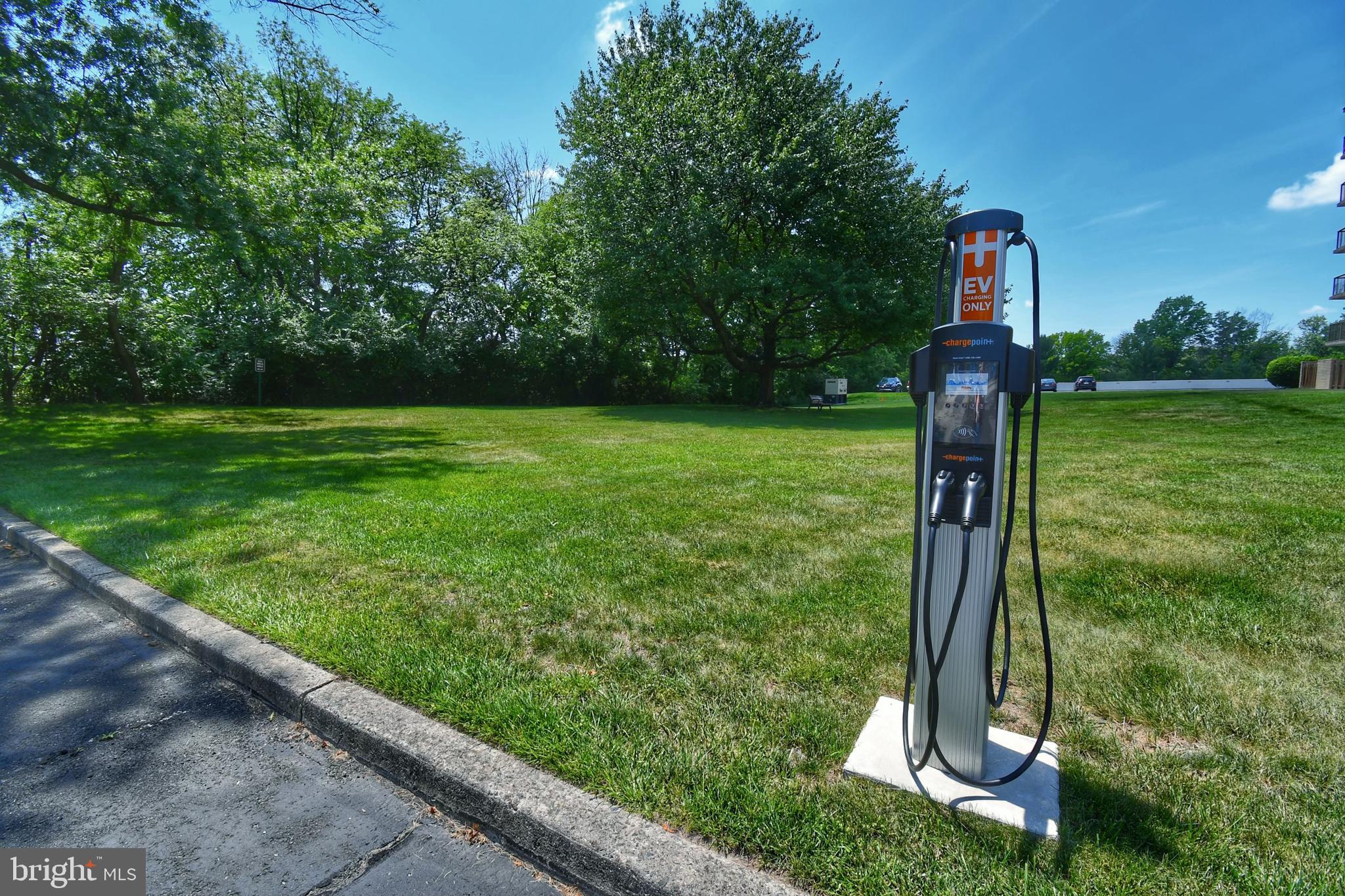 PLYMOUTH HILLS - Residential