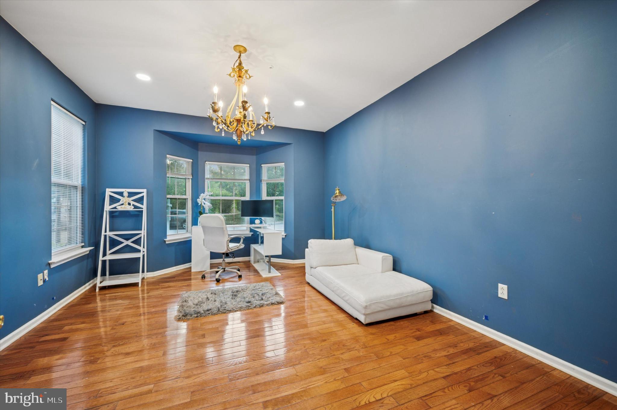 HERITAGE VILLAGE - Residential