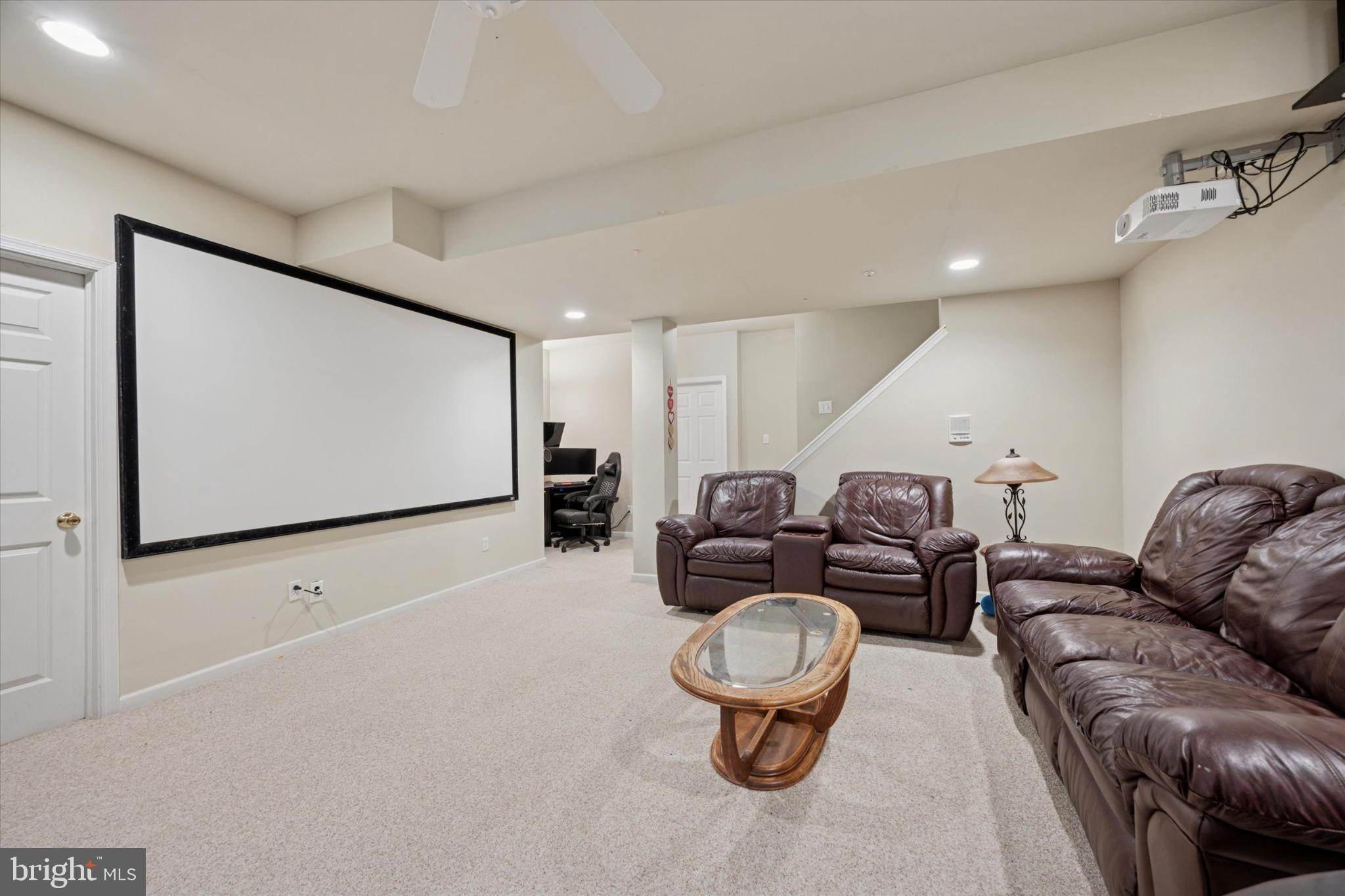 HERITAGE VILLAGE - Residential