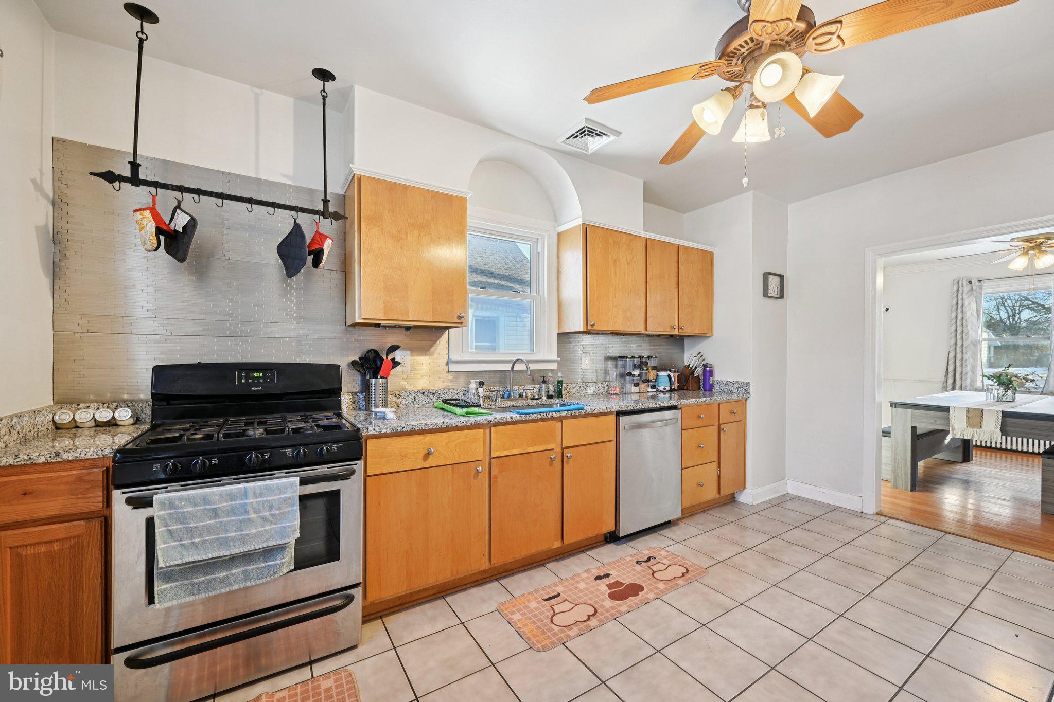 WOODSIDE - Residential