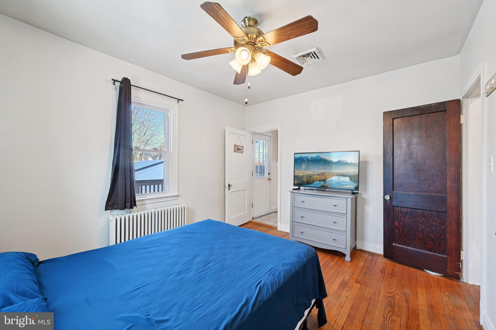 WOODSIDE - Residential