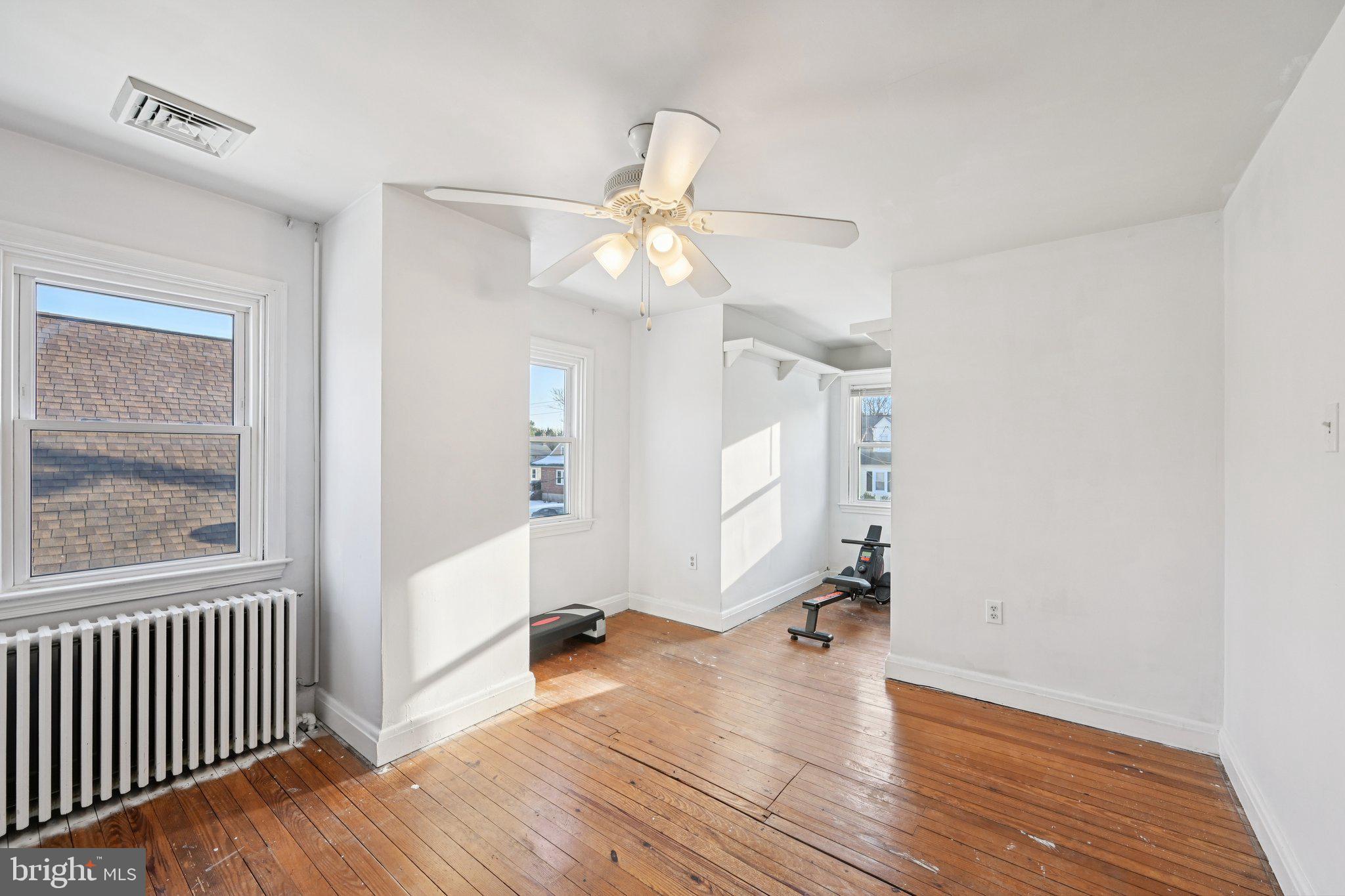 WOODSIDE - Residential