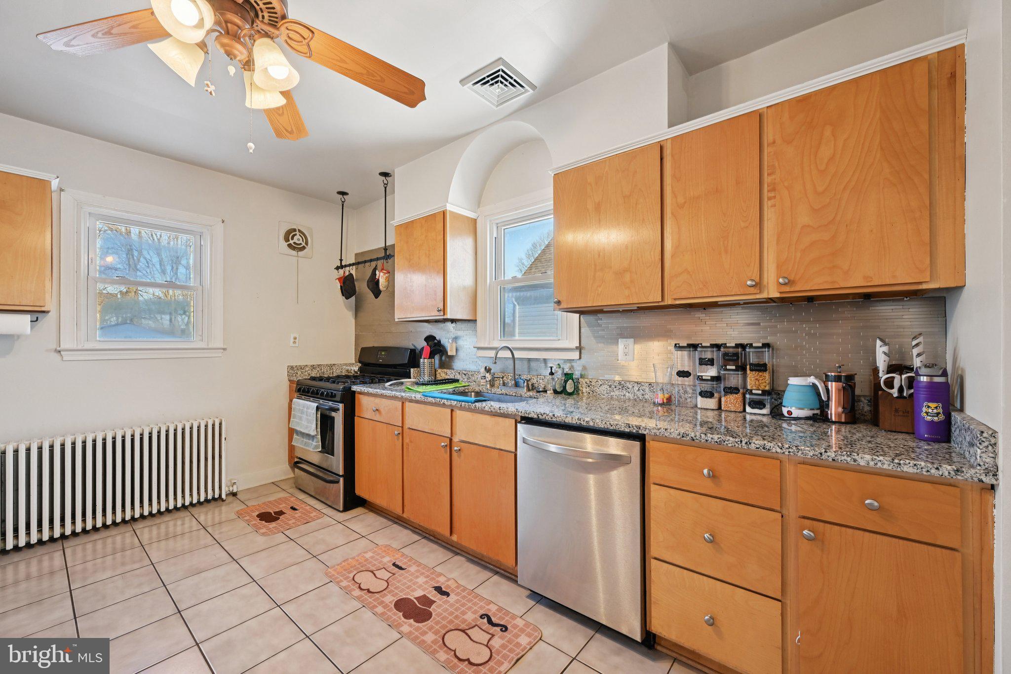 WOODSIDE - Residential