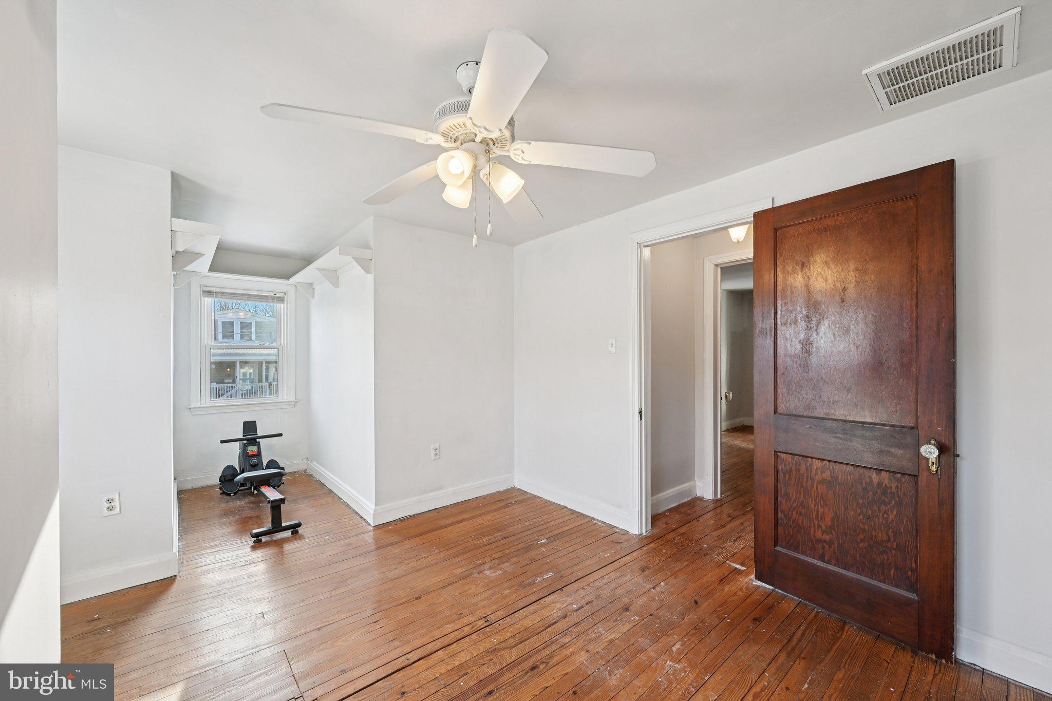 WOODSIDE - Residential