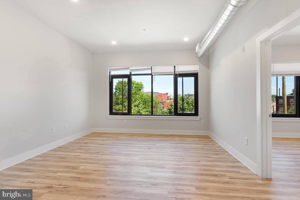 EAST KENSINGTON - Residential Lease