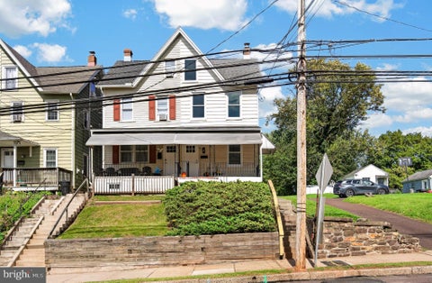 Photo of 414 2nd Avenue, ROYERSFORD, PA 19468 (MLS # PAMC2194264)