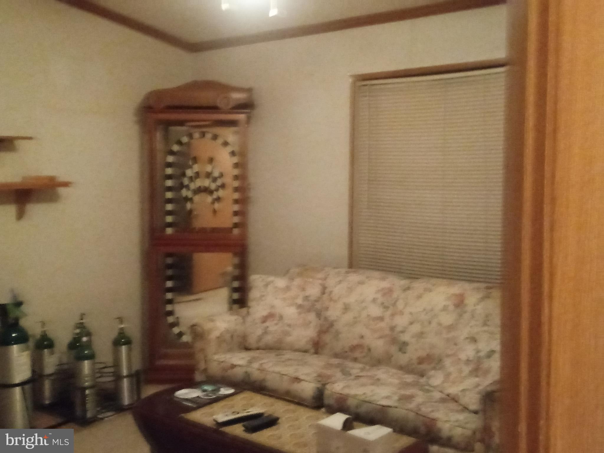 MAYBELLE MANOR - Residential