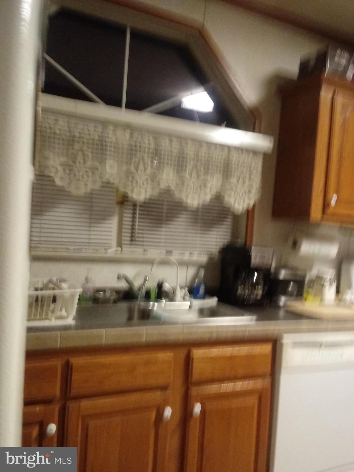 MAYBELLE MANOR - Residential