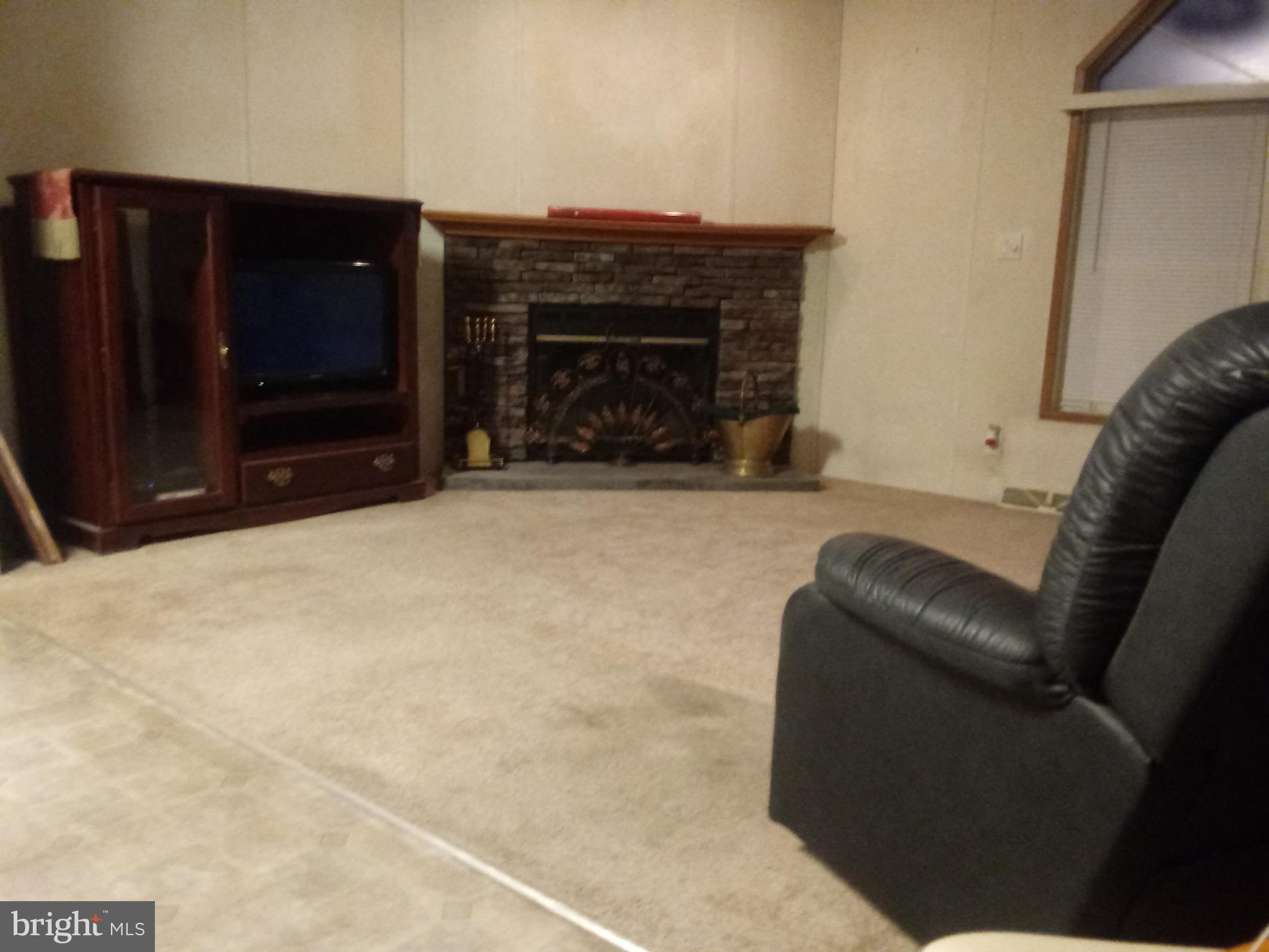 MAYBELLE MANOR - Residential