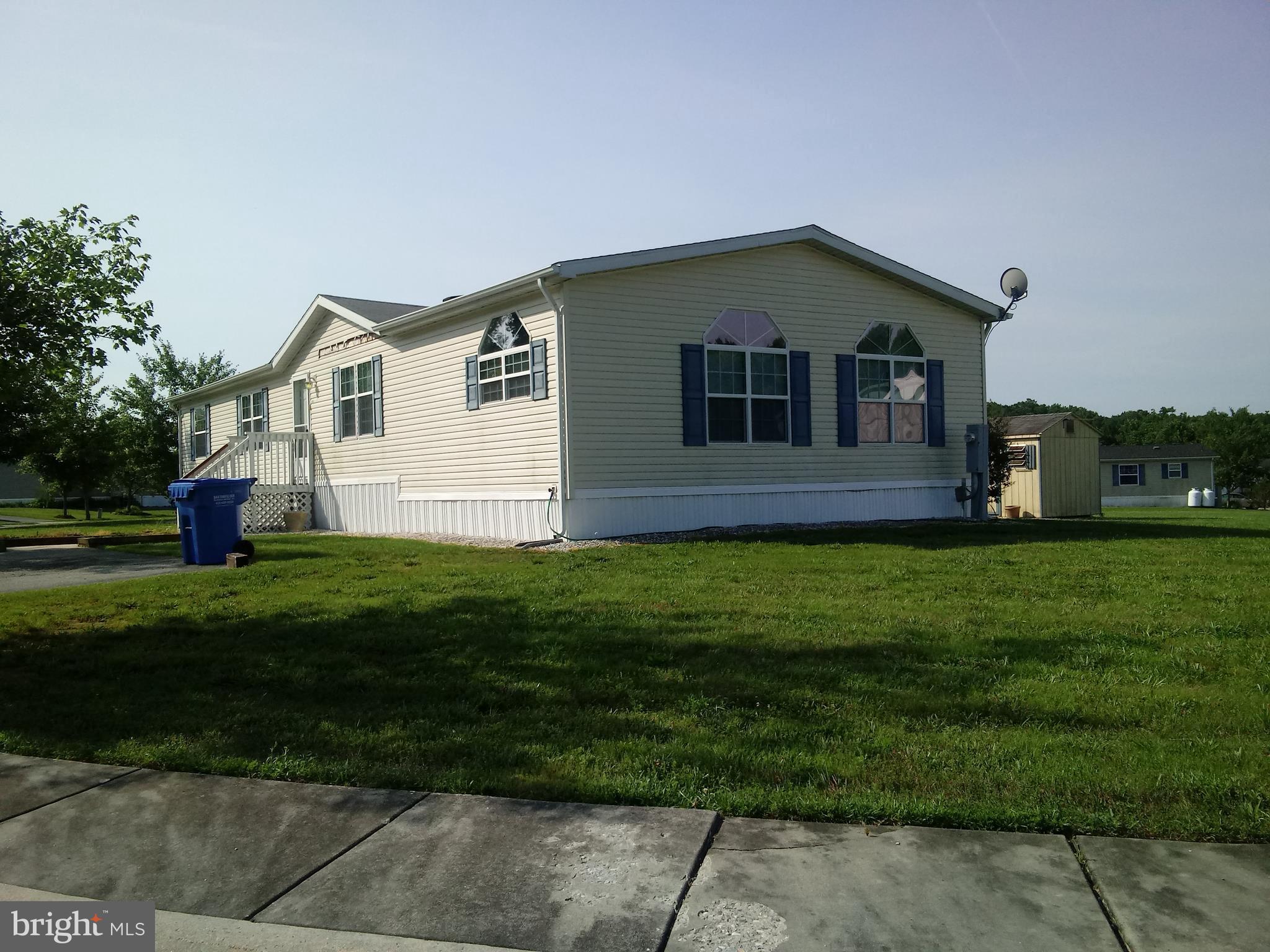 MAYBELLE MANOR - Residential