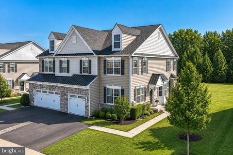 Townhouse For Sale - 356 W Boulder Dr<br/> Bucks County, CHALFONT, PA 18914