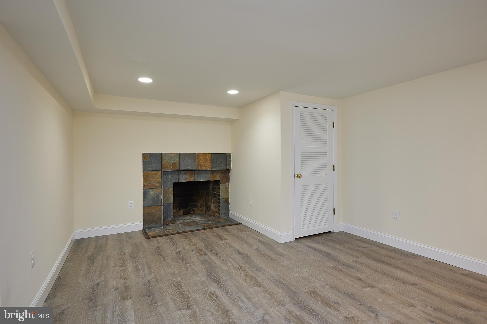 CHEVY CHASE - Residential Lease