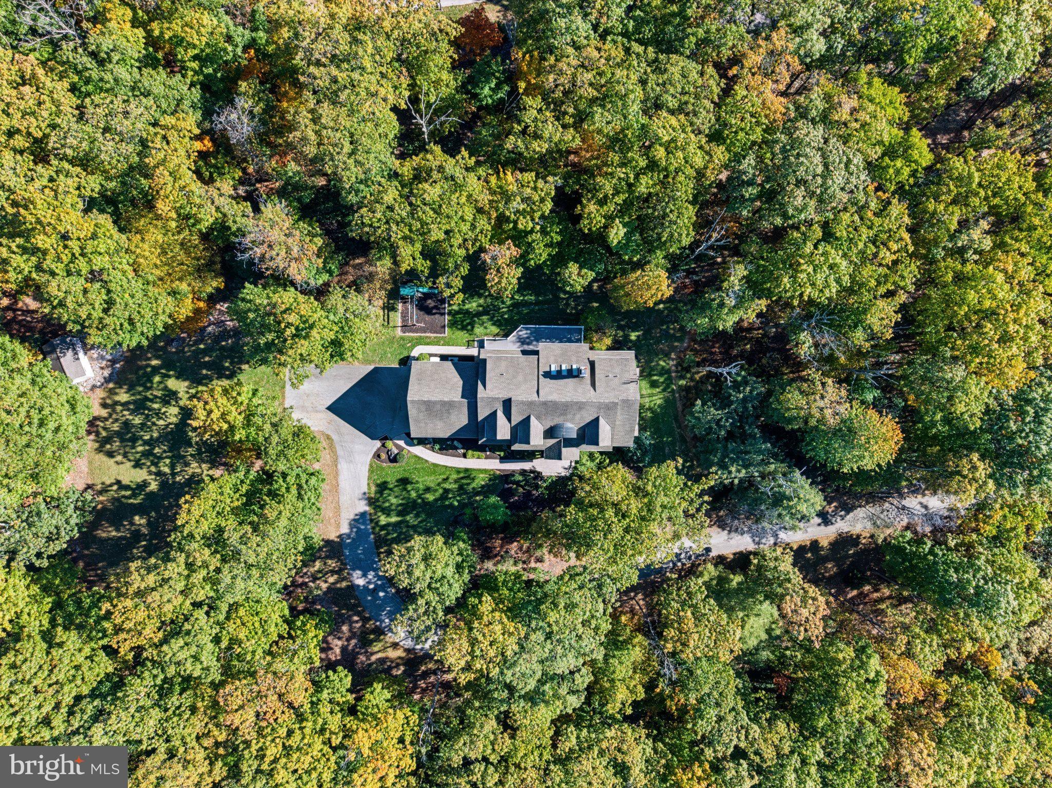 779 LAUREL WOODS LANE