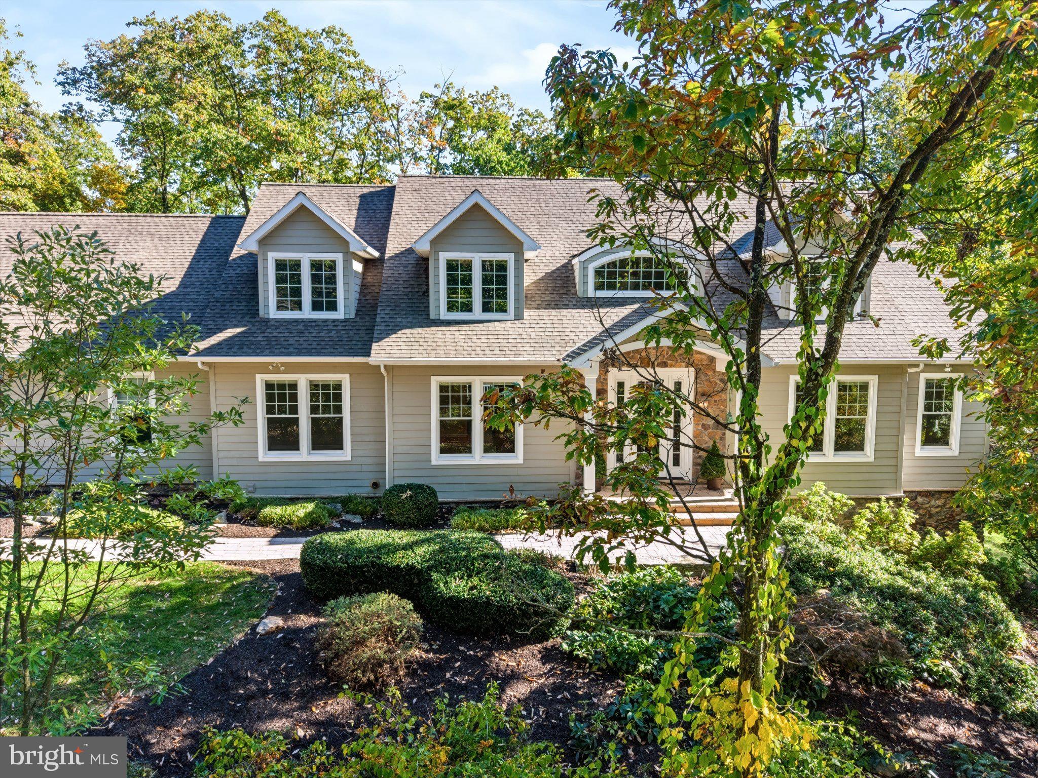 779 LAUREL WOODS LANE