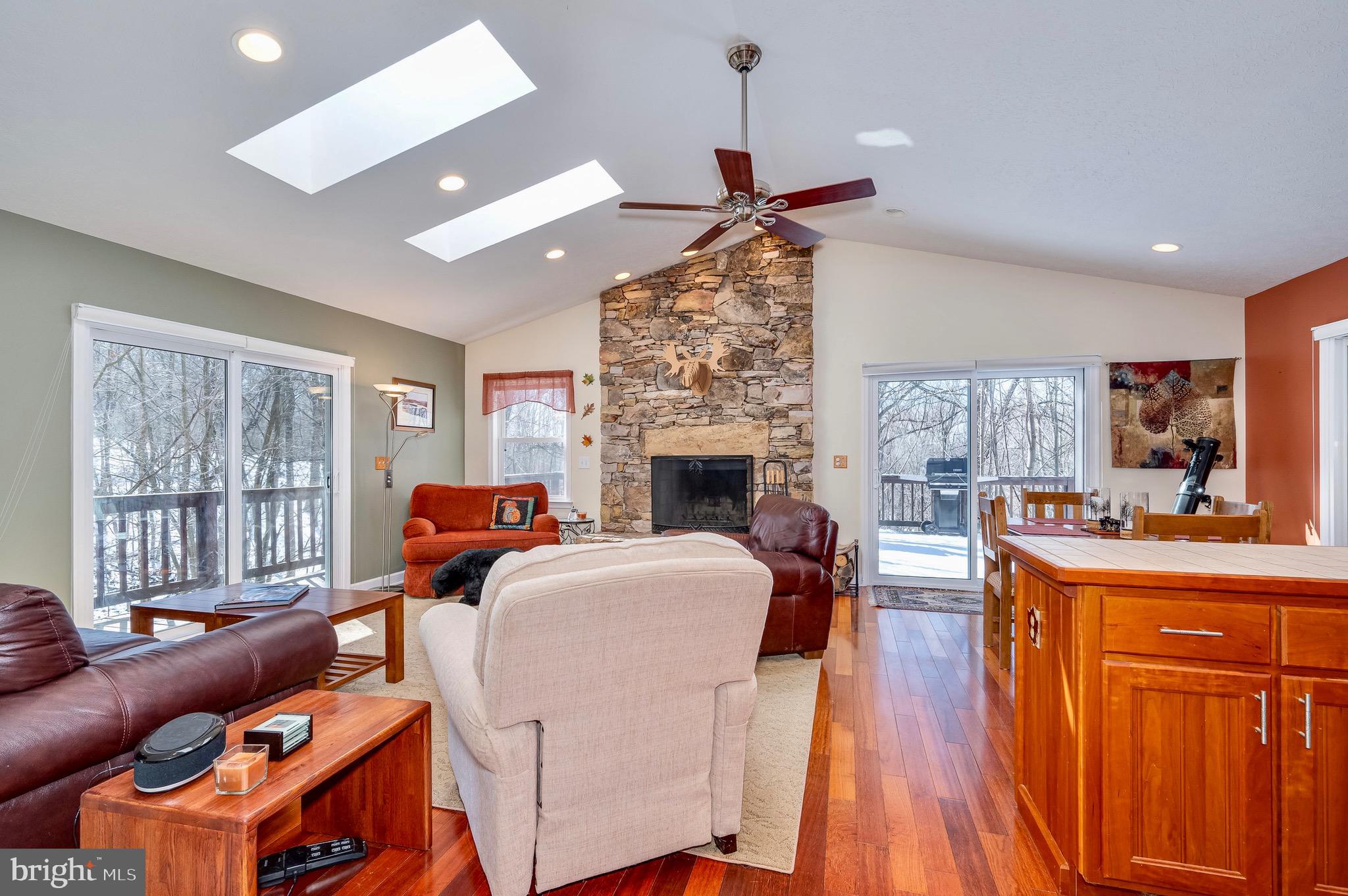 MEADOW HILLS - Residential