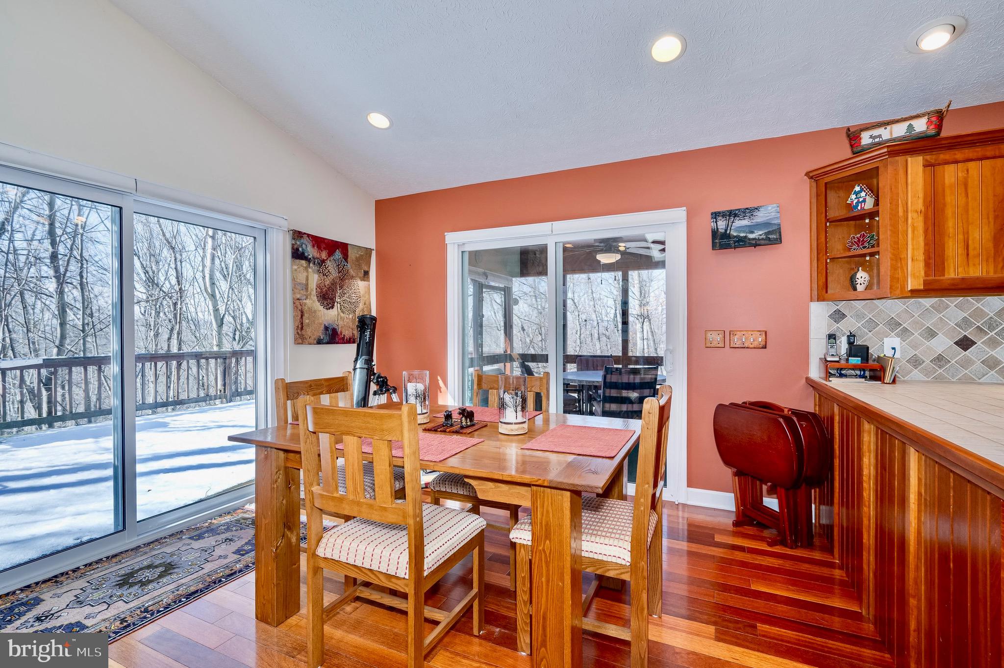 MEADOW HILLS - Residential