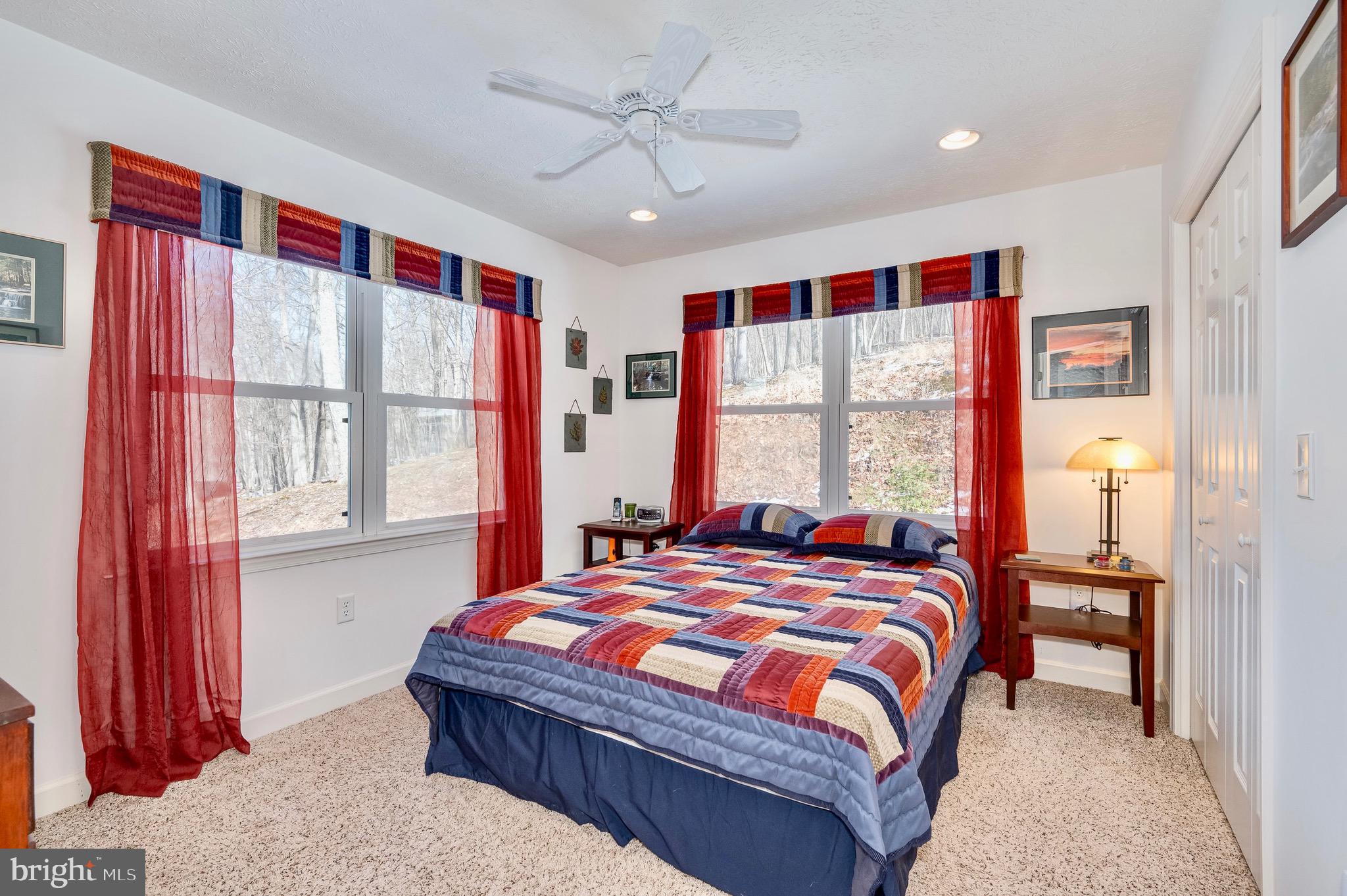 MEADOW HILLS - Residential