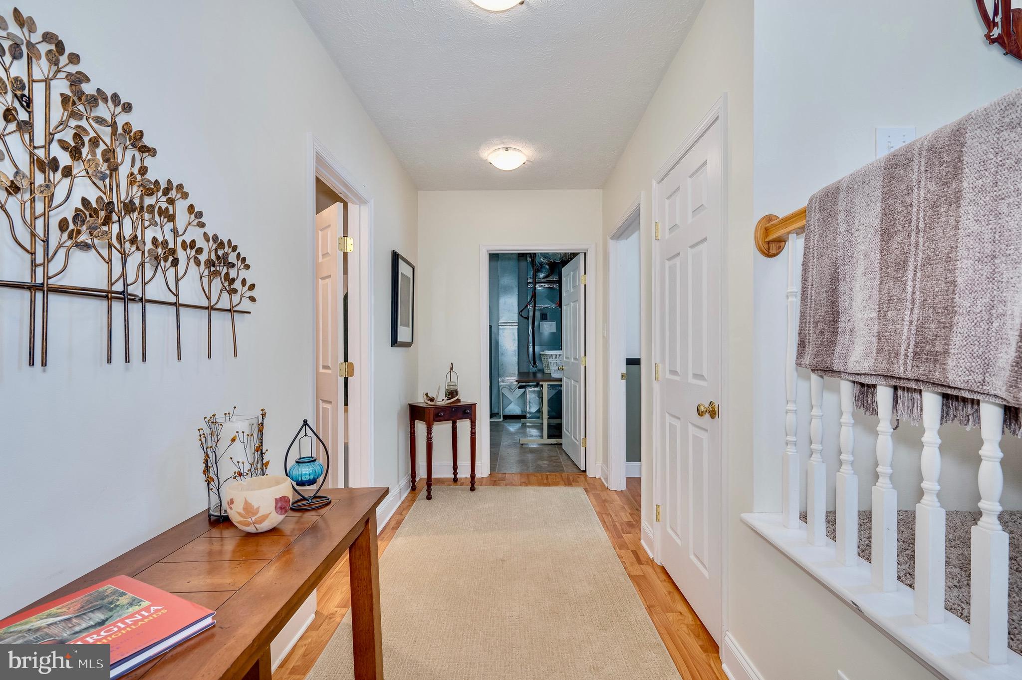 MEADOW HILLS - Residential