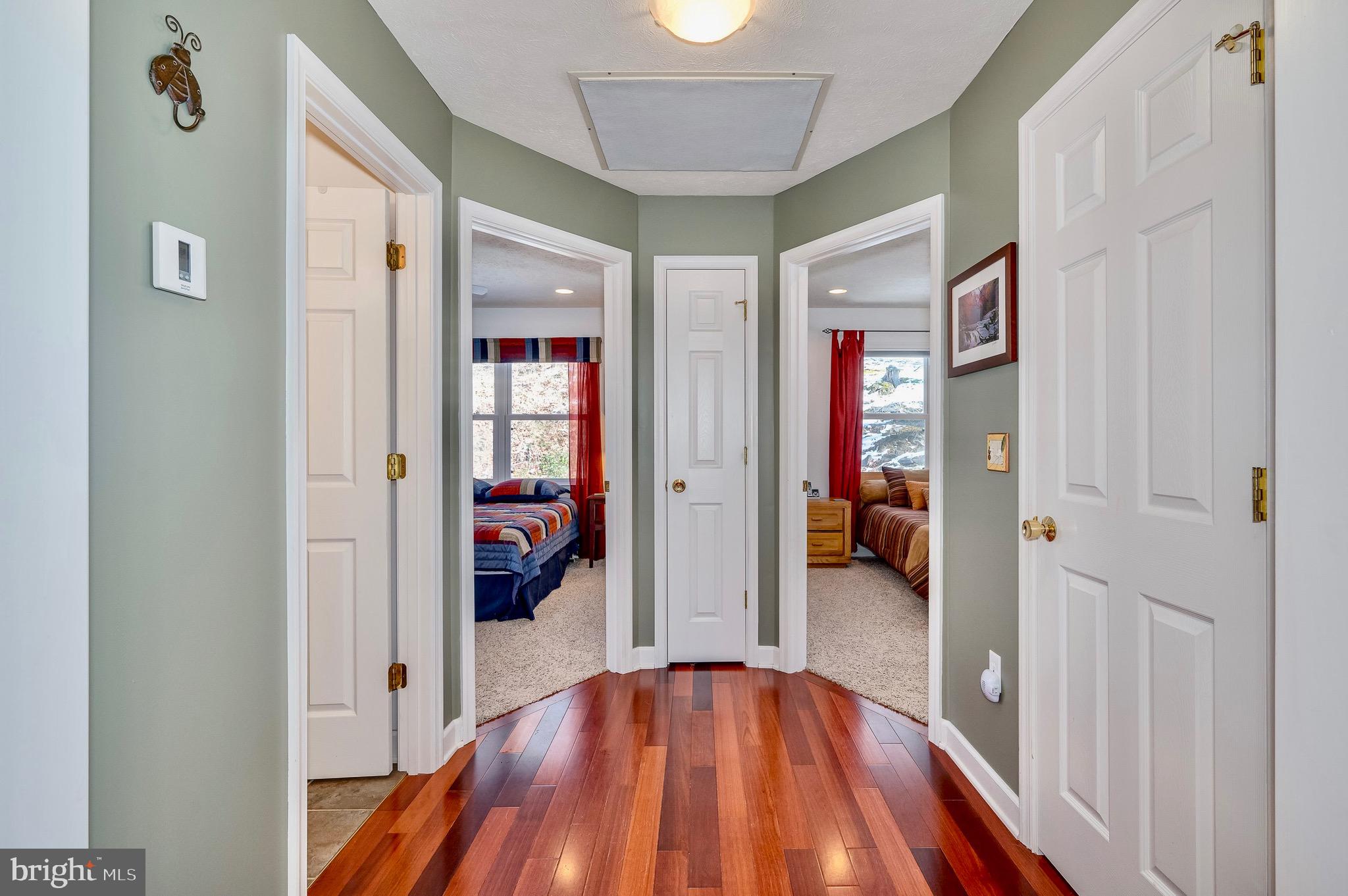 MEADOW HILLS - Residential