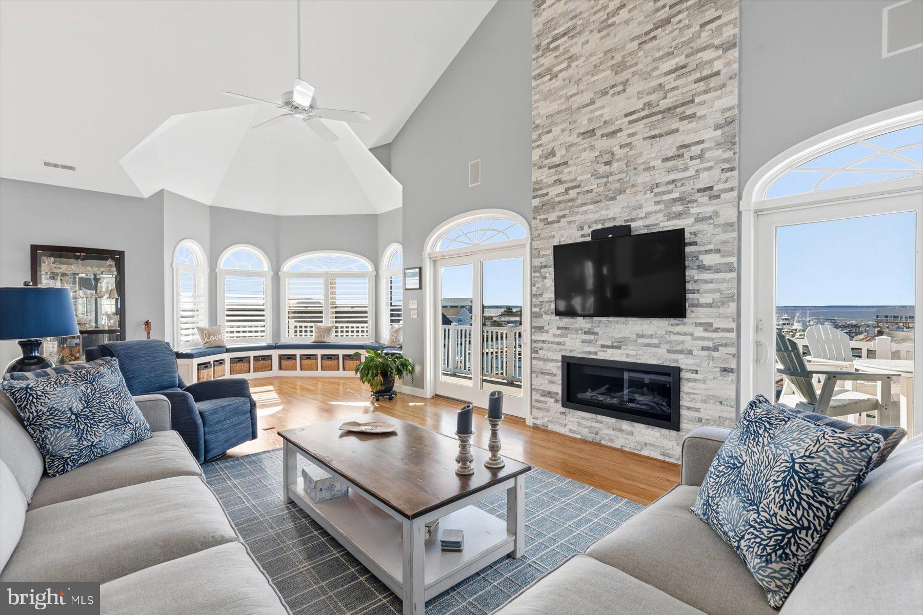 SOUTH SHORES - Residential