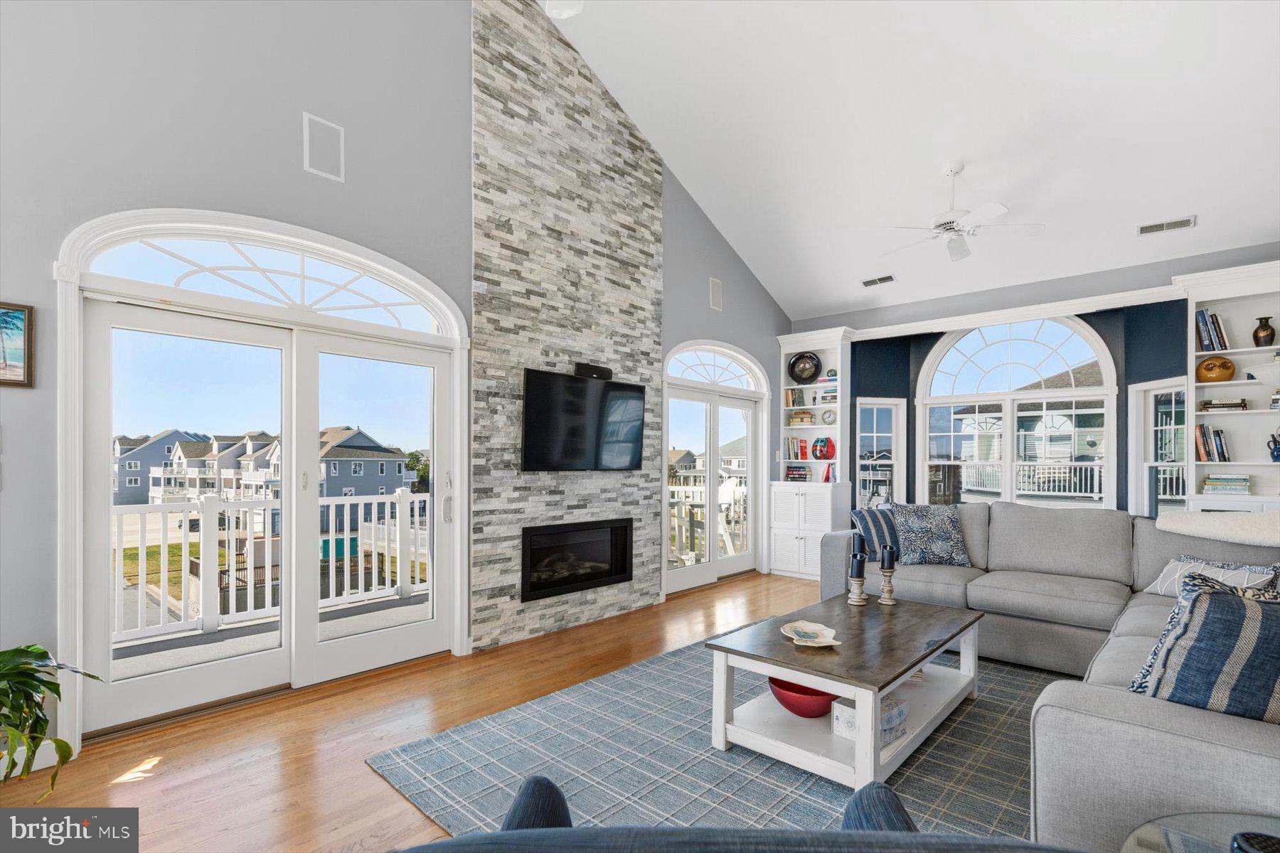 SOUTH SHORES - Residential