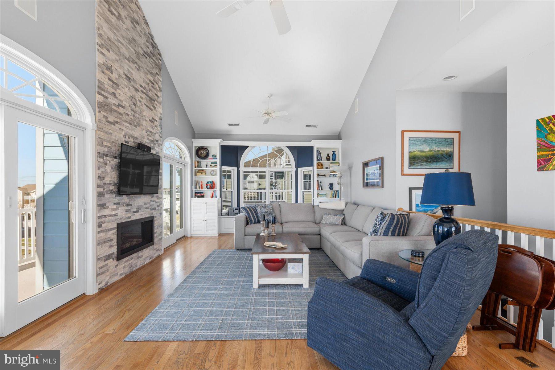 SOUTH SHORES - Residential