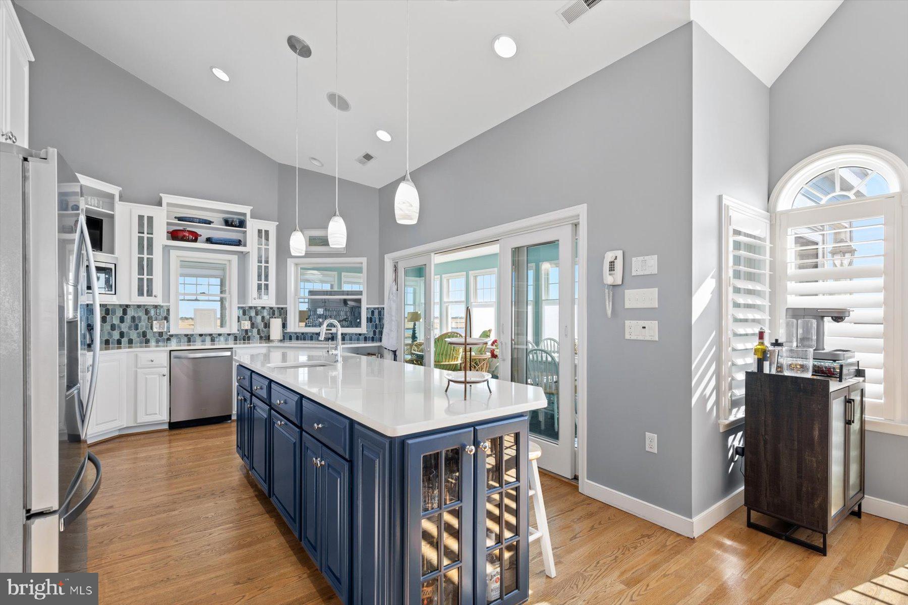 SOUTH SHORES - Residential