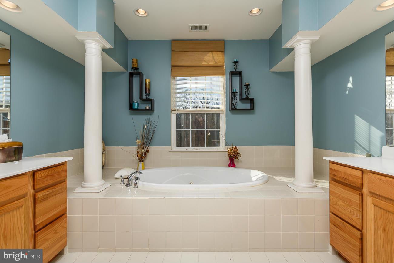 BROAD CREEK ESTATES - Residential