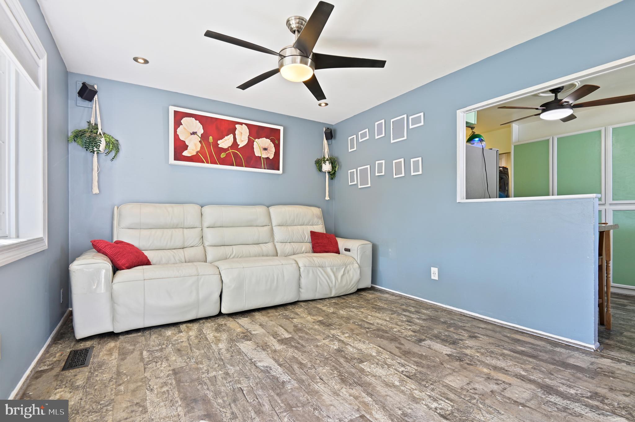 LANDSDOWNE - Residential