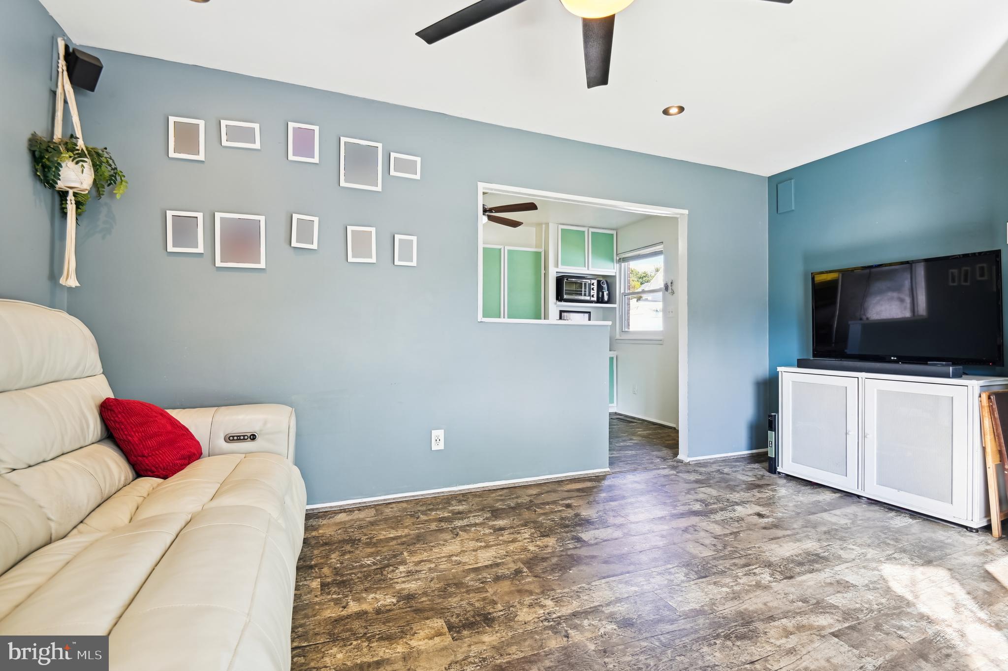 LANDSDOWNE - Residential