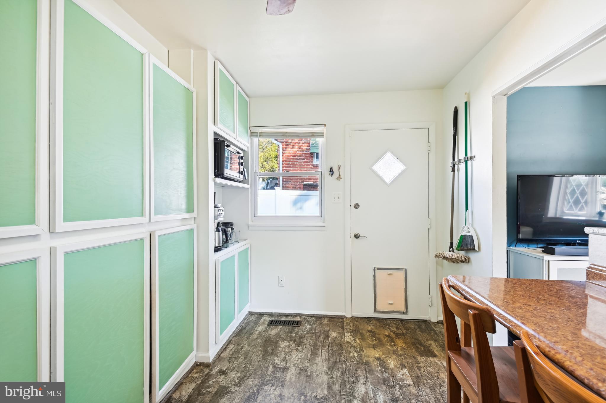 LANDSDOWNE - Residential