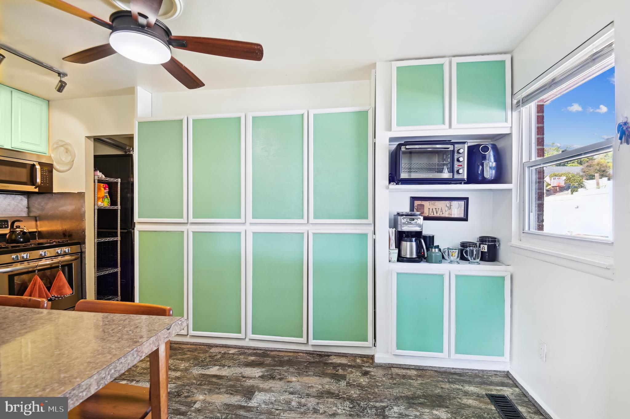 LANDSDOWNE - Residential