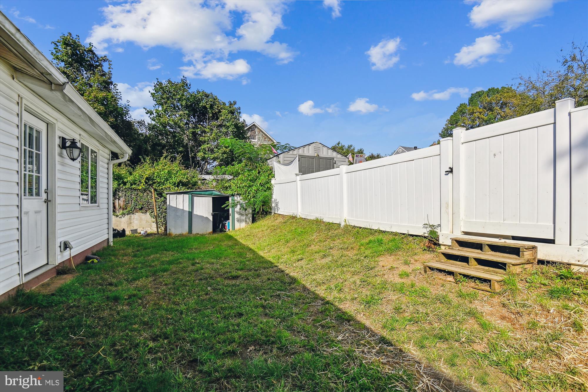 LANDSDOWNE - Residential