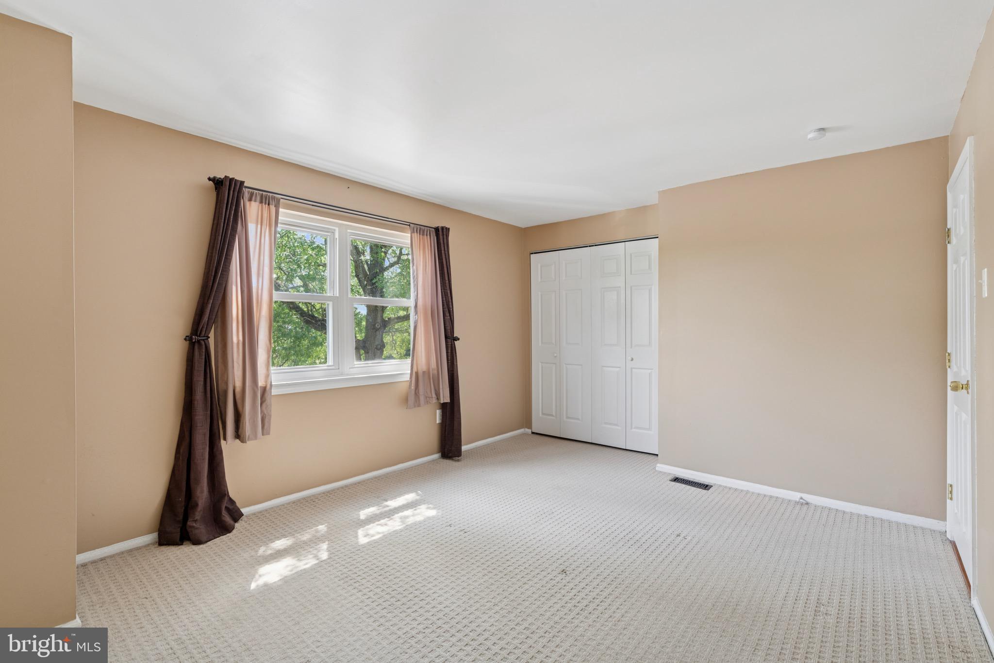 SANATOGA VIL - Residential Lease