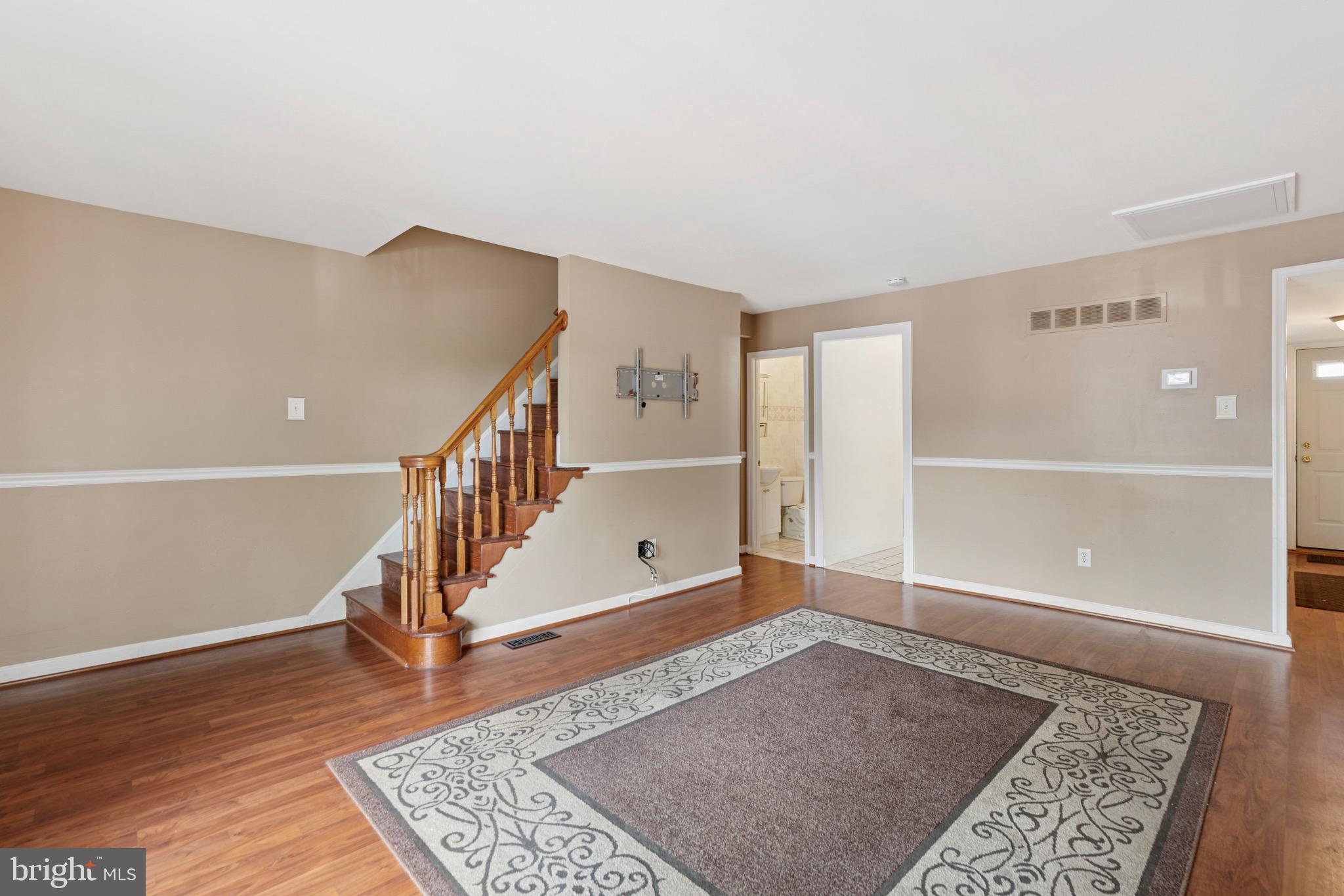 SANATOGA VIL - Residential Lease