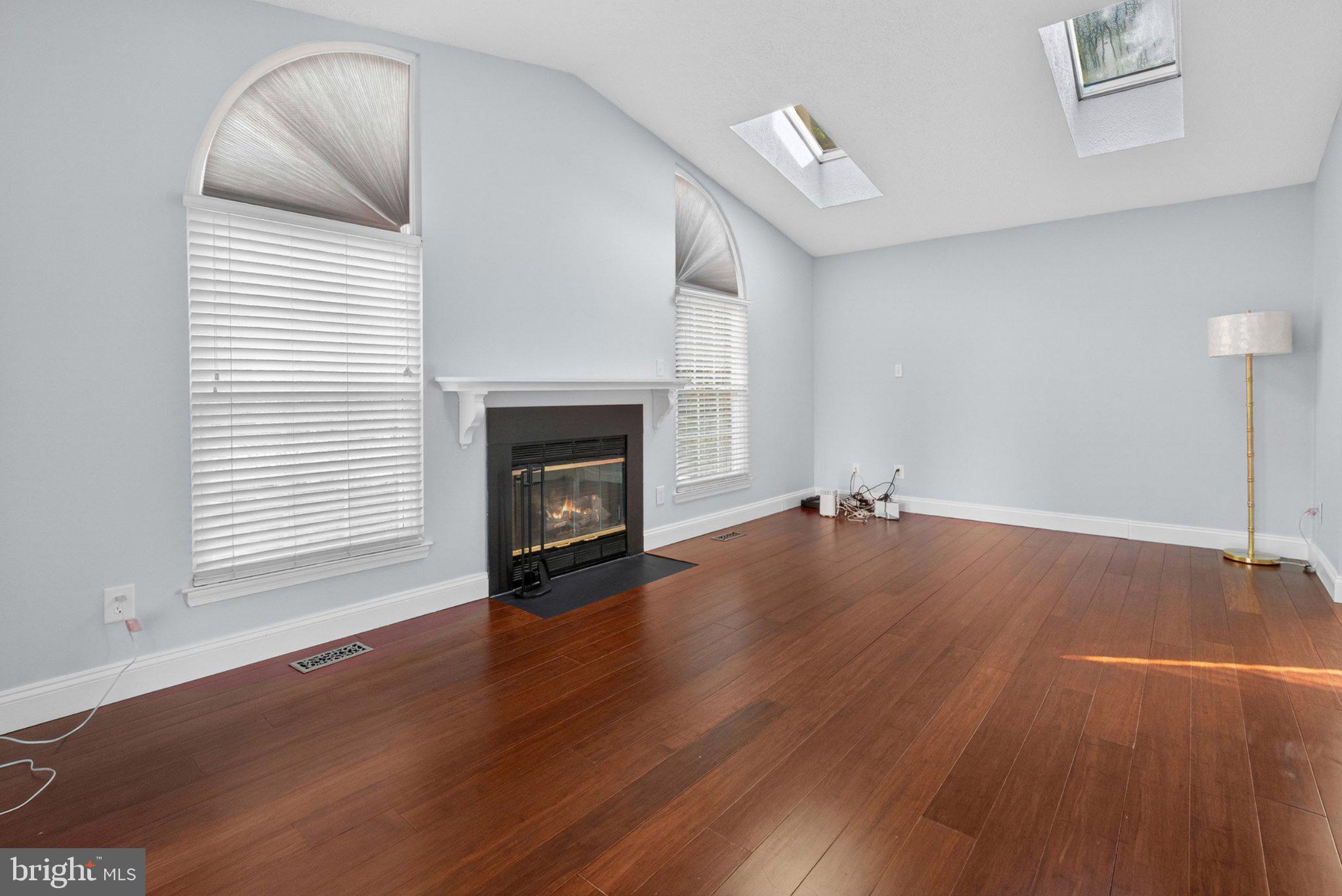 WOODLAND RUN - Residential