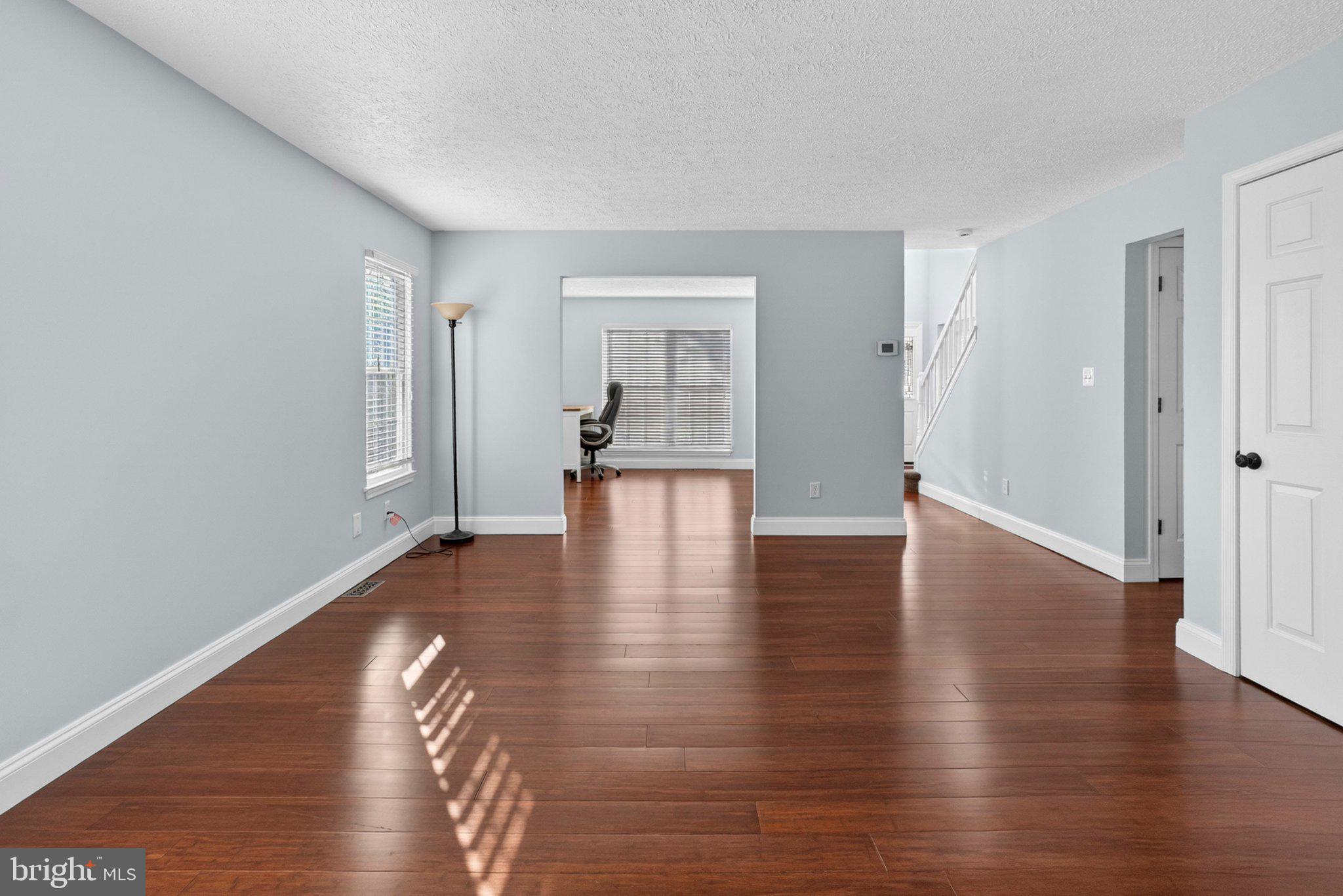 WOODLAND RUN - Residential