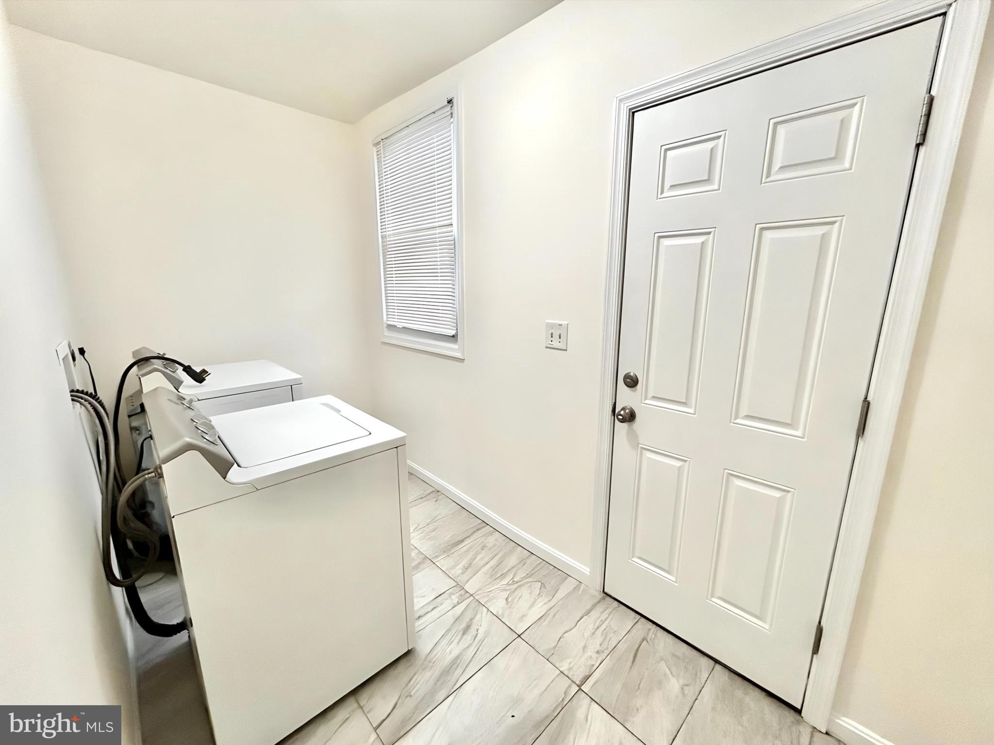 CARROLLTON RIDGE - Residential Lease